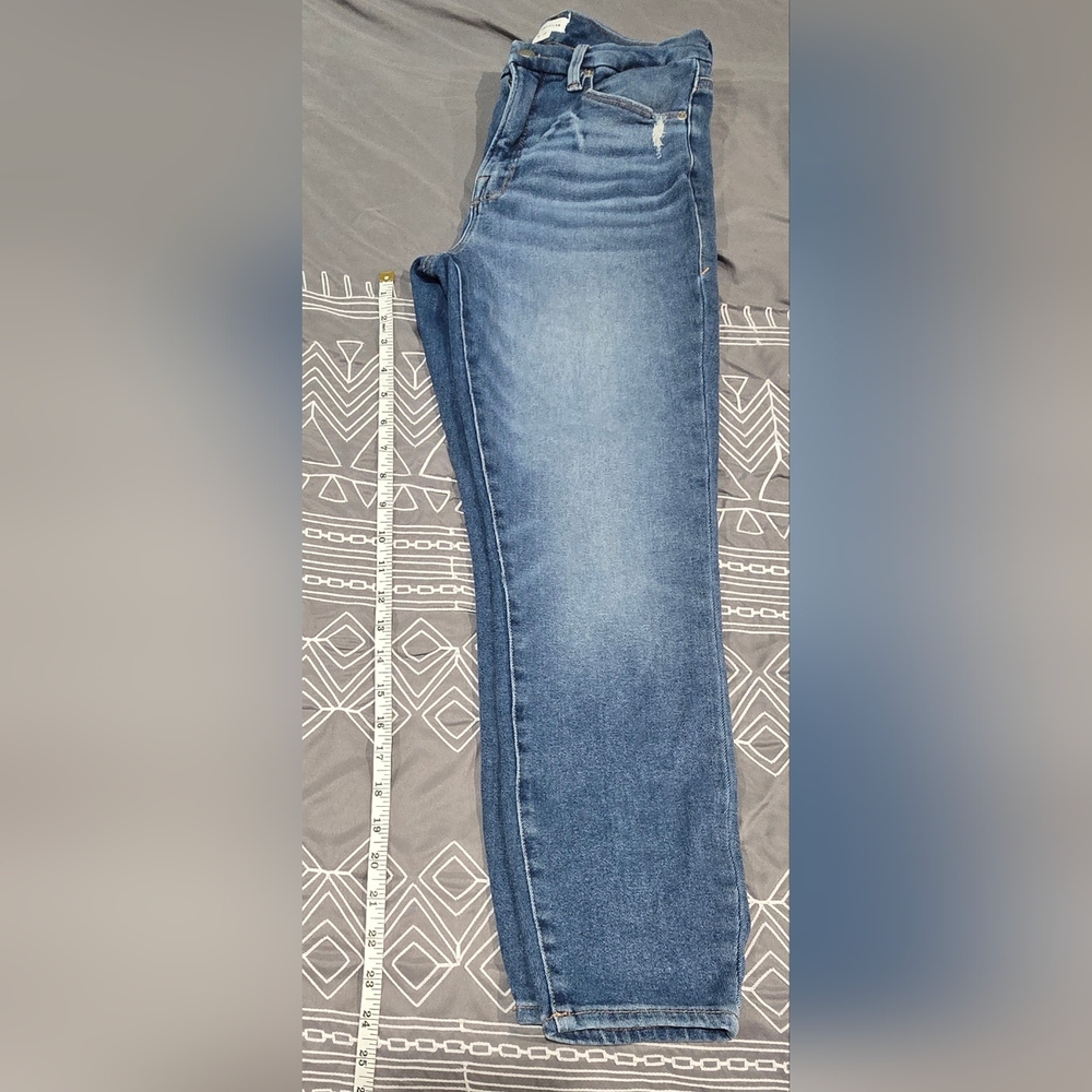 Good American High Waisted Cropped Skinny Jeans Size 8/29 - Picture 3 of 7